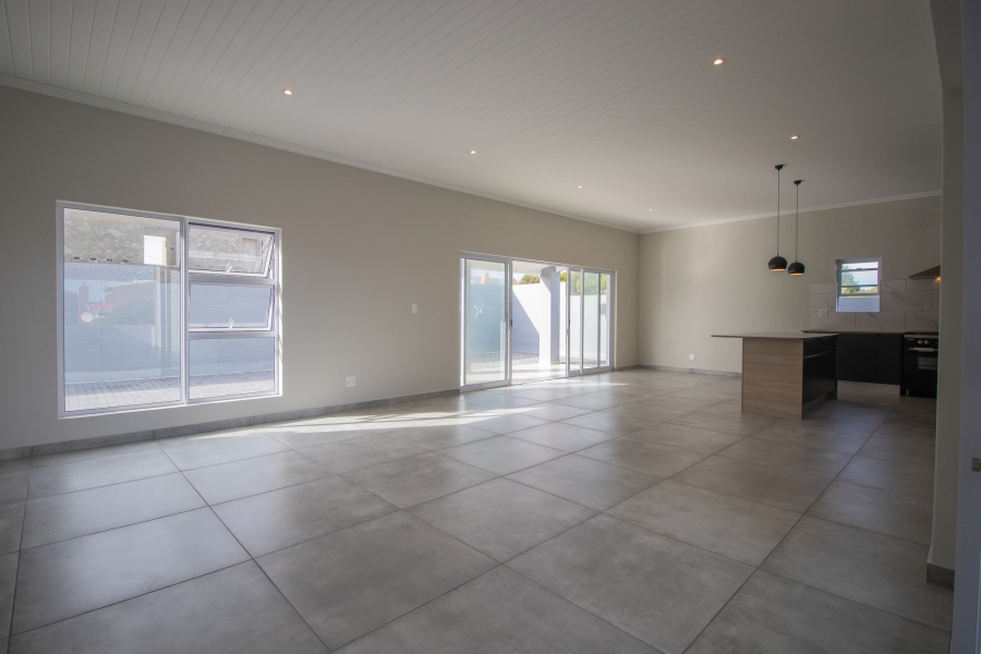 4 Bedroom Property for Sale in Yzerfontein Western Cape